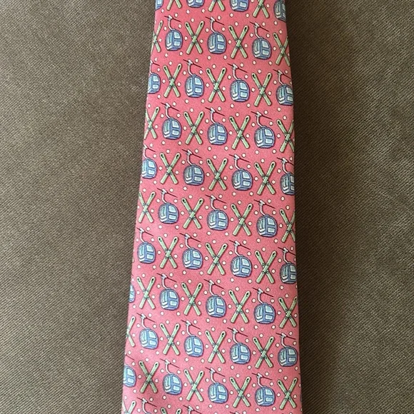 Vineyard Vines boys silk tie - Picture 2 of 3